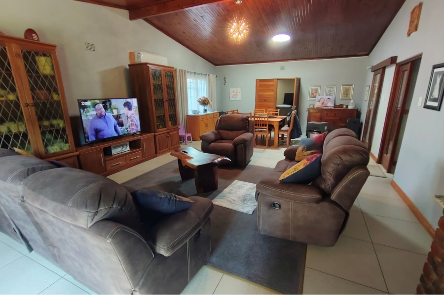 8 Bedroom Property for Sale in Broederstroom North West
